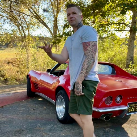 Meet your Posher, Travis - Picture 1 of 1